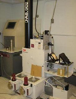 Bomem DA8 FTIR Spectrometer