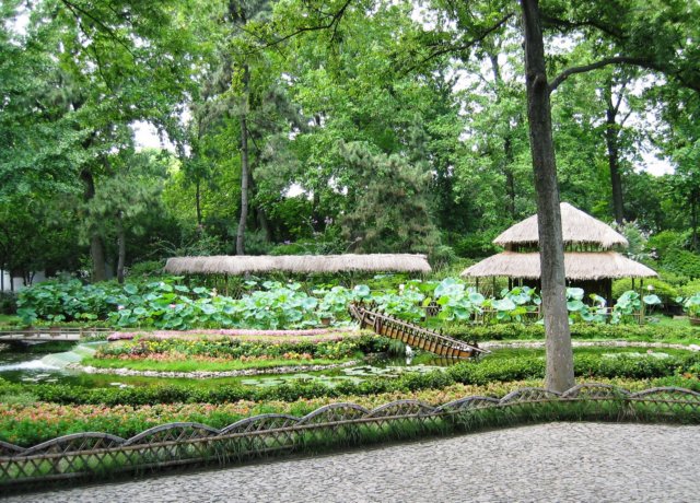humbleadministratorsgarden3.jpg