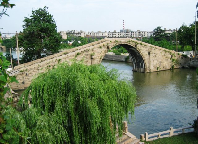 moataroundsuzhou.jpg