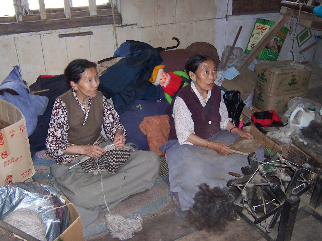 Tibetan ladies knitting